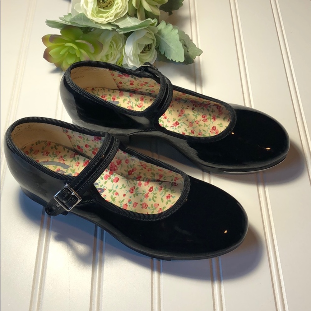 Capezio Tap shoes size 4.5 medium